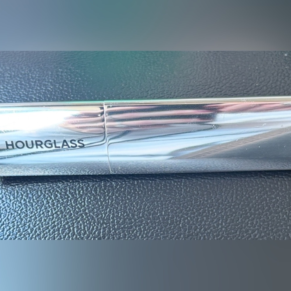 Hourglass Vanish Gold Flash Highlighting Stick New no box Full Size - Picture 2 of 6
